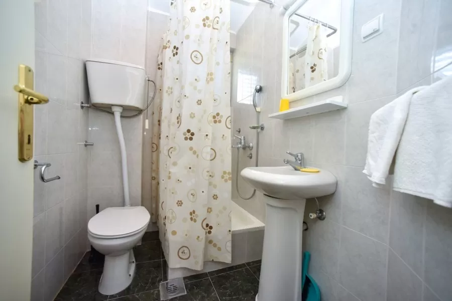 Ivana DBL std_03.jpg